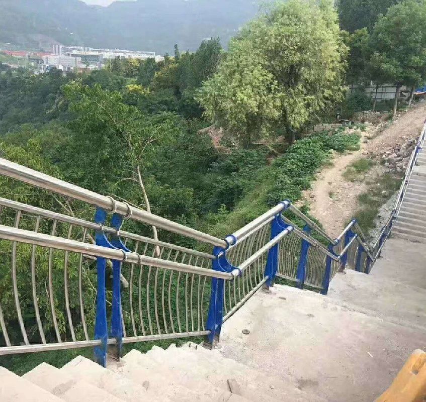 Safety Stainless Steel Handrail Galvanized Stairway Outdoor Metal Stair Handrail